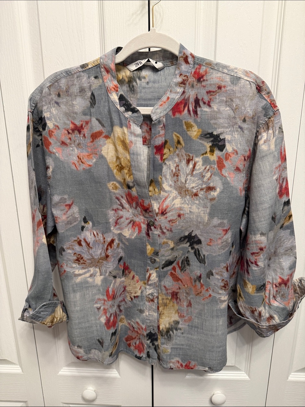 Zara 100% Linen Light Gray Floral Button-Down Shirt